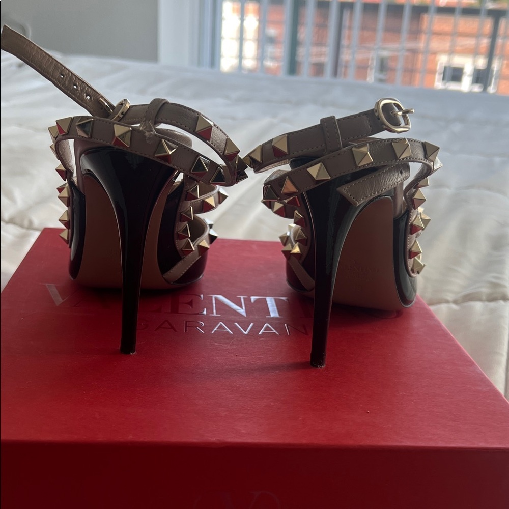 Valentino Black and Cream Studded Heels - Picture 4 of 5